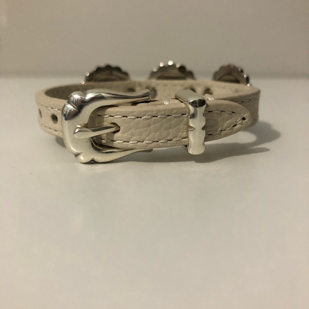 Brighton Mosiac Paseo Bandit Shoe White Leather Buckle Bracelet - Picture 2 of 7
